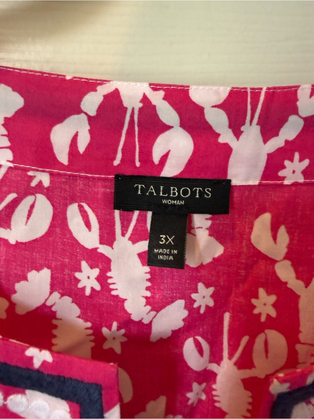 # Talbots 3X Hot Pink & White Lobster Print Tunic with Navy Embroidery - Picture 2 of 8